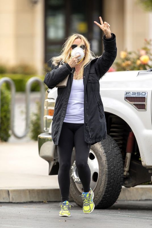 NICOLLETTE SHERIDAN out for Sushi Pickup in Calabasas 04/19/2020