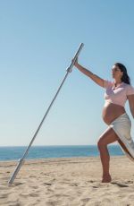 Pregnant ALEX MORGAN in Glamour Magazine, March 2020