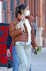 Pregnant HILARY RHODA Wearing Mask Out with Sean Avery in New York 04/07/2020