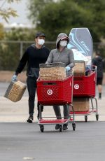 Pregnant KATY PERRY and Orlando Bloom Wearing Mask Shopping at Target in Los Angeles 04/17/2020