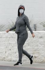 Pregnant KATY PERRY and Orlando Bloom Wearing Mask Shopping at Target in Los Angeles 04/17/2020
