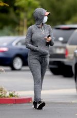 Pregnant KATY PERRY and Orlando Bloom Wearing Mask Shopping at Target in Los Angeles 04/17/2020