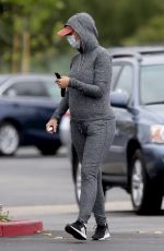 Pregnant KATY PERRY and Orlando Bloom Wearing Mask Shopping at Target in Los Angeles 04/17/2020