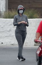 Pregnant KATY PERRY and Orlando Bloom Wearing Mask Shopping at Target in Los Angeles 04/17/2020