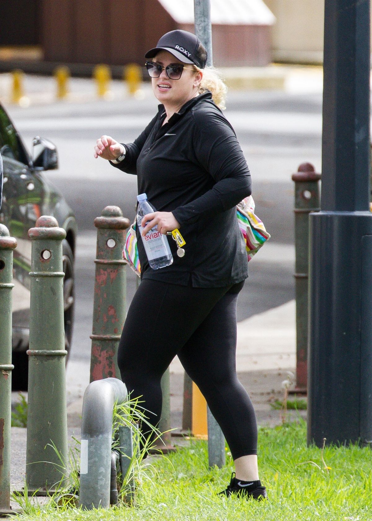 REBEL WILSON Training at a Park and then Shopping in Sydney 04/07/2020 ...