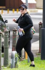 REBEL WILSON Training at a Park and then Shopping in Sydney 04/07/2020