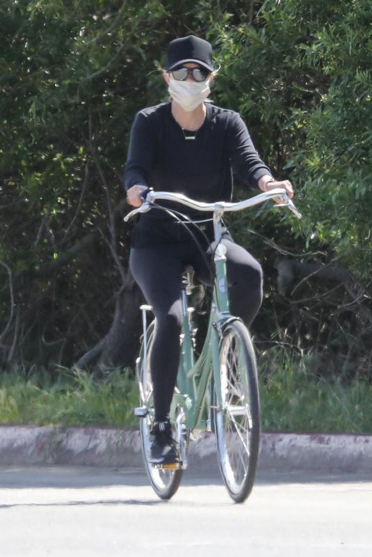 REESE WITHERSPOON Wearing Mask Out for Bike Ride in Malibu 04/19/2020