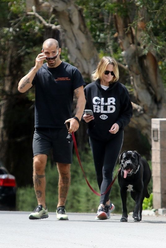 ROBIN WRIGHT and Clement Giraudet Out with Their Dog in Los Angeles 04/07/2020