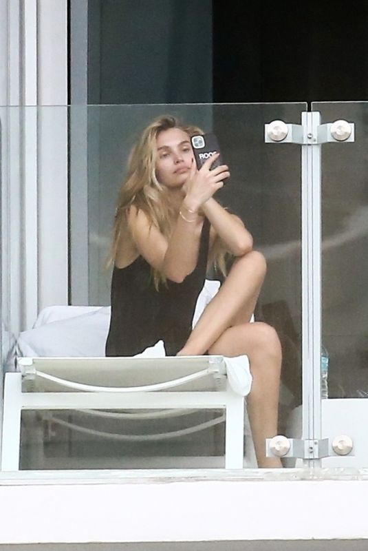 ROOSMARIJN DE KOK on Her Balcony 04/17/2020