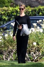 ROSIE HUNTINGTON-WHITELEY Out and About in Beverly Hills 04/20/2020