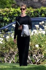 ROSIE HUNTINGTON-WHITELEY Out and About in Beverly Hills 04/20/2020