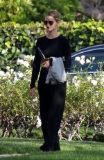 ROSIE HUNTINGTON-WHITELEY Out and About in Beverly Hills 04/20/2020