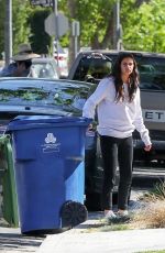 SARA SAMPAIO Get Trash Bins Back to Her Home in Los Angeles 04/23/2020