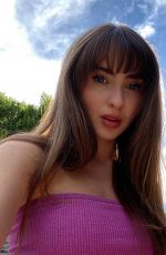 SARAH CARPENTER - Instagram Photots 04/24/2020