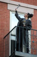 SARAH SILVERMAN Ccheers Emergency Personnel in New York 04/08/2020