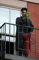 SARAH SILVERMAN Ccheers Emergency Personnel in New York 04/08/2020