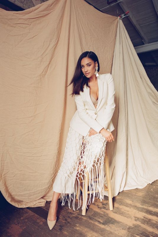SHAY MITCHELL for Rromper New Parent Issue