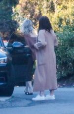 SOPHIA BUSH Visit a Friend in Los Angeles 04/15/2020