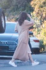 SOPHIA BUSH Visit a Friend in Los Angeles 04/15/2020