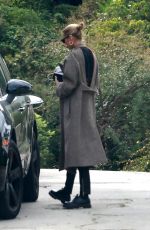 STELLA MAXWELL Visiting a Friends in Los Angeles 04/05/2020
