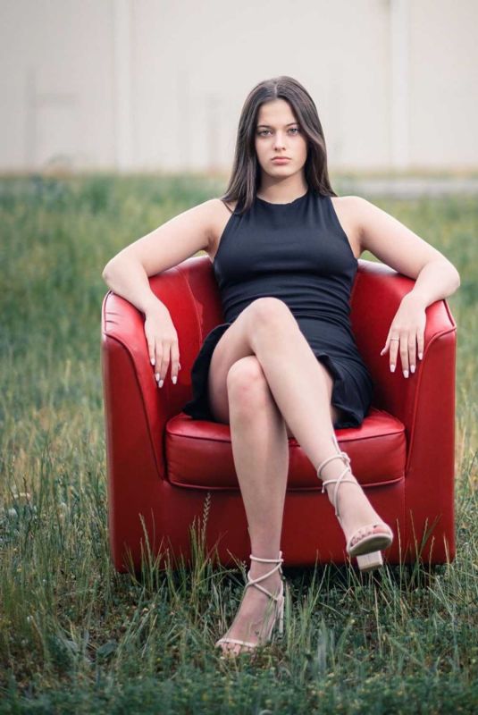 TAYA BROOKS - Storybook Visuals, 2020