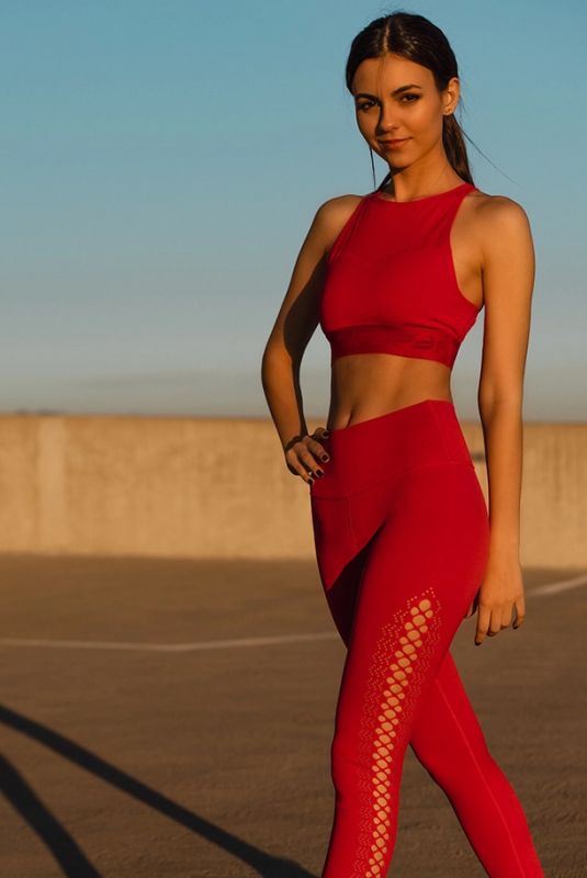 VICTORIA JUSTICE for Fabletics 03/06/2020