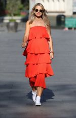 VOGUE WILLIAMS Leaves Heart Radio in London 04/19/2020