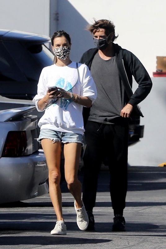 ALESSANDRA AMBROSIO and Nicolo Oddi Shopping at Erewhon Organic 05/18/2020