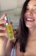 ALEXIS REN for Sonya Dakar x Alexis Ren Anniversary Beauty Capsule, 2020