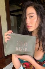 ALEXIS REN for Sonya Dakar x Alexis Ren Anniversary Beauty Capsule, 2020