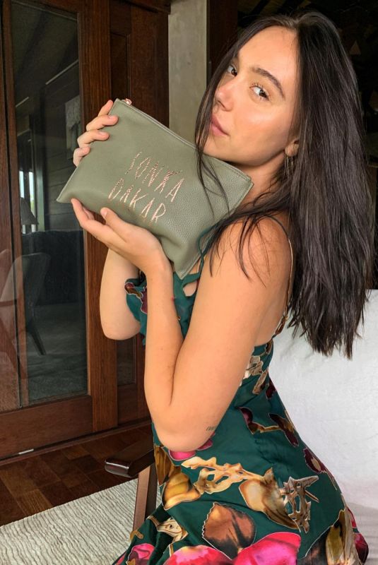 ALEXIS REN for Sonya Dakar x Alexis Ren Anniversary Beauty Capsule, 2020