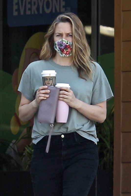 ALICIA SILVERSTONE Out for Coffee in Beverly Hills 05/01/2020