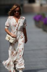 AMANDA HOLDEN Leaves Heart Radio in london 05/18/2020