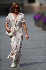 AMANDA HOLDEN Leaves Heart Radio in london 05/18/2020
