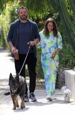 ANA DE ARMAS and Ben Affleck Out with Their Dogs in Venice Beach 05/27/2020