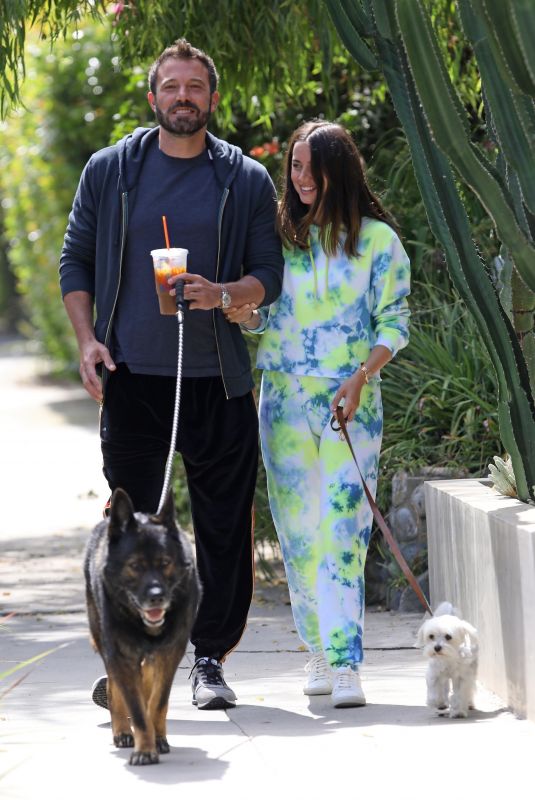 ANA DE ARMAS and Ben Affleck Out with Their Dogs in Venice Beach 05/27/2020