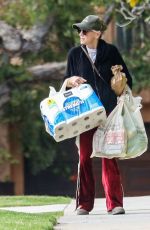 ANNA FARIS Shopping at Gelson