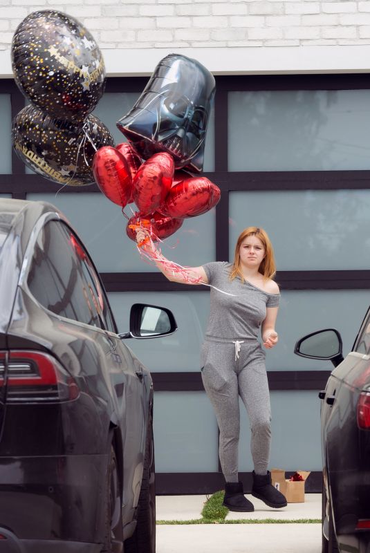 ARIEL WINTER Out with an Assortment of Balloons on Her Boyfriend 25th Birthday in Los Angeles 05/12/2020