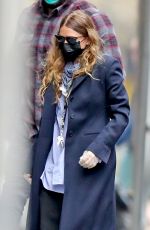 ASHLEY OLSEN Leaves Her Office in New York 05/13/2020