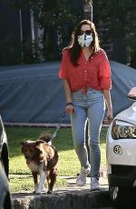 AUBREY PLAZA Shopping at a Pet Store in Los Angeles 05/11/2020