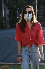AUBREY PLAZA Shopping at a Pet Store in Los Angeles 05/11/2020