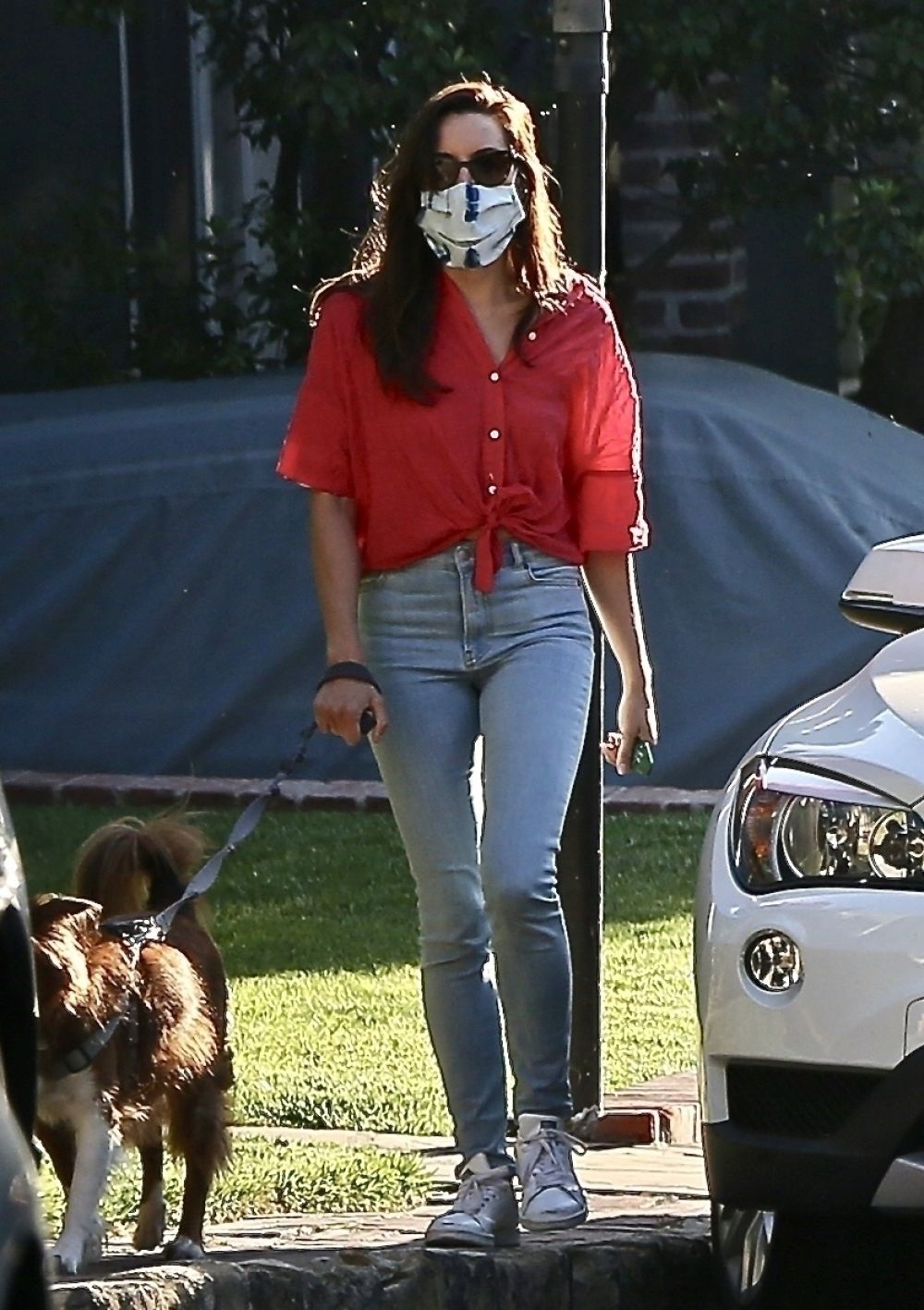 AUBREY PLAZA Shopping at a Pet Store in Los Angeles 05/11/2020 – HawtCelebs