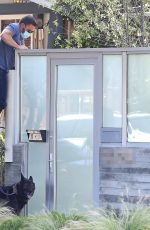BEN AFFLECK Tries to Impress Ana de Armas by Leaping Over the Fence after Getting Locked Out 05/07/2020