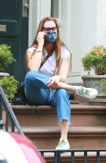 BROOKE SHIELDS Outside Her Home in New York 05/28/2020