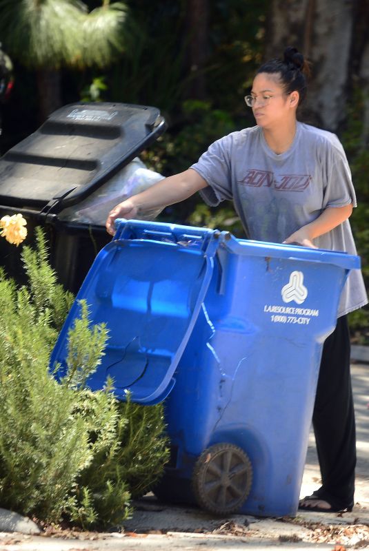 CASSIE VENTURA Takes Trash Bins Outside Her Home in Hollywood Hills 05/05/2020