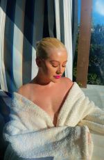 CHRISTINA AGUILERA - Instagram Photos 05/25/2020