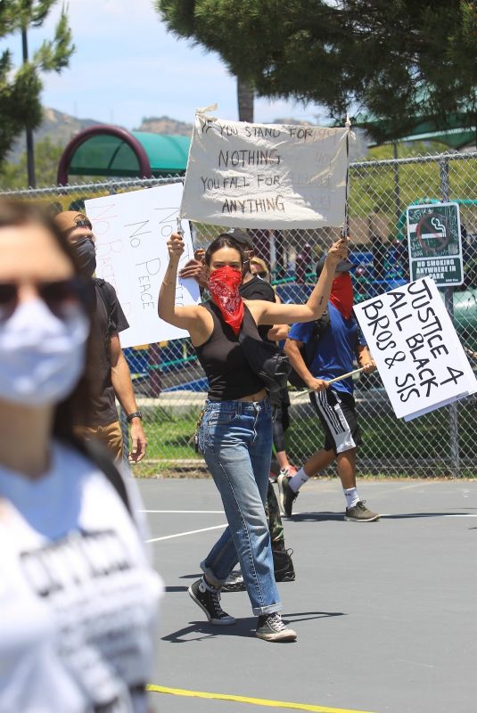 COURTNEY EATON at Black Lives Matter Rally in Los Angeles 05/30/2020