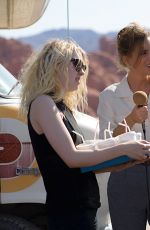 DAKOTA FANNING - Viena and the Fantomes, Promos 2020