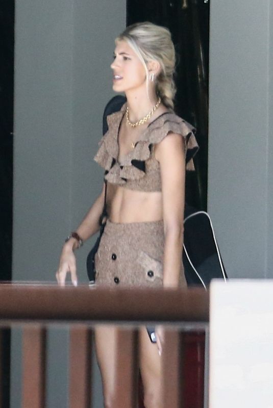 DEVON WINDSOR at a Friend’s House in Miami 05/31/2020