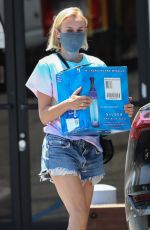 DIANE KRUGER Buys Blue Agave Tequilana Out in Los Angeles 05/15/2020